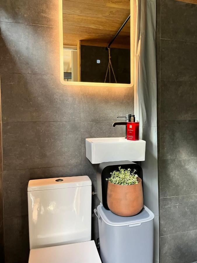 Вілла Bramble Tiny House Зернешті Екстер'єр фото